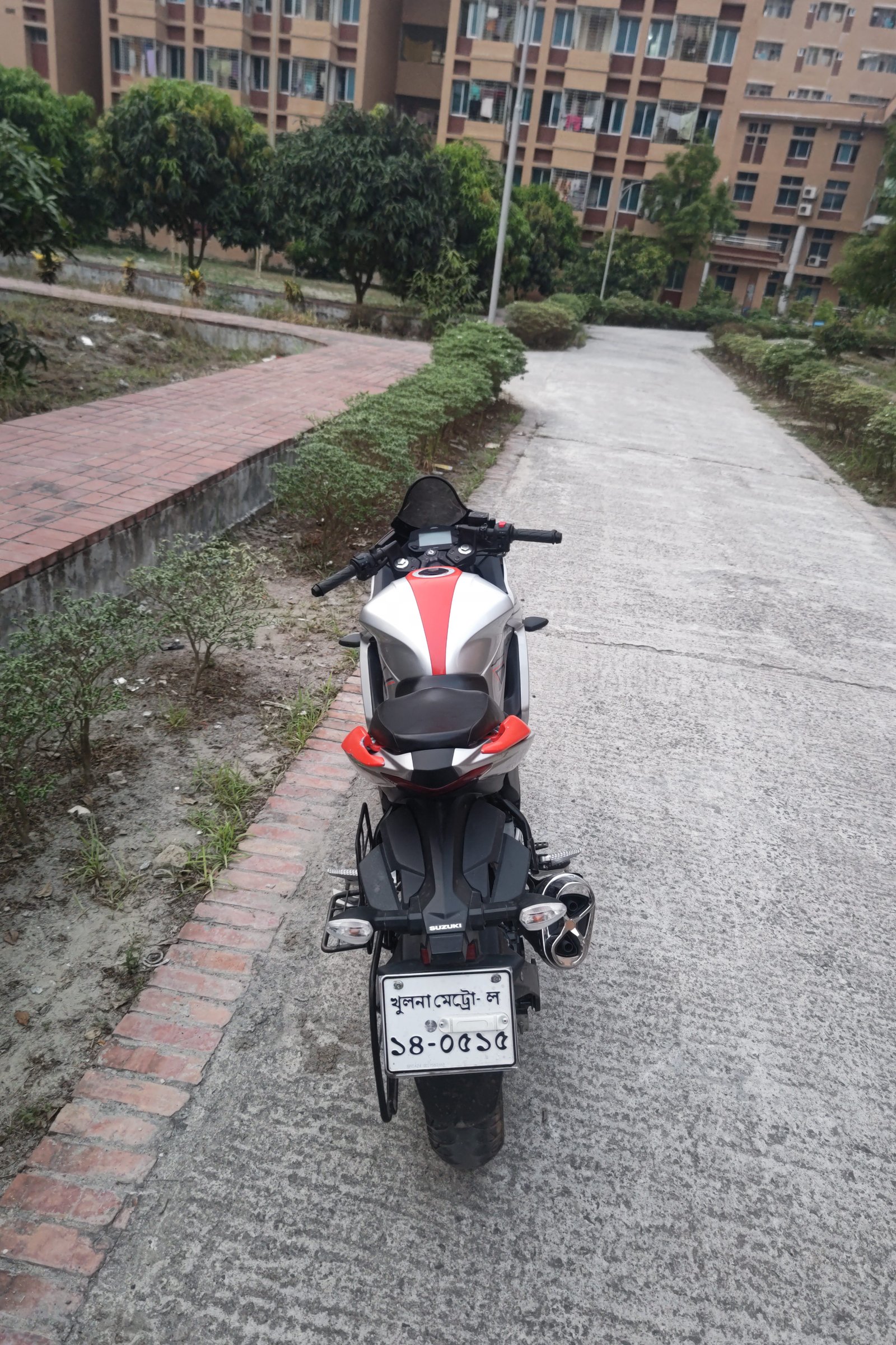 HORIZON_0001_BURST20250407180718099_COVER